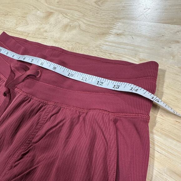 Lululemon Dance Studio Jogger Chianti Women's Size 6 in Good Used Condition - Picture 6 of 8